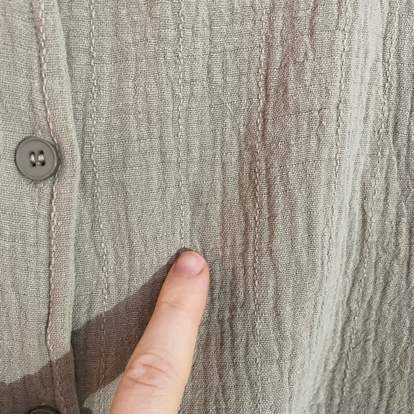 Things Between Vest - Picture 4 of 4